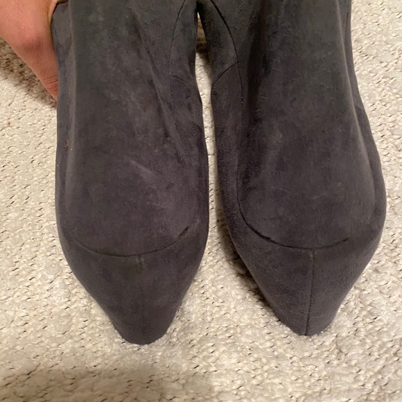 Women’s suede wedge heels - Picture 3 of 5